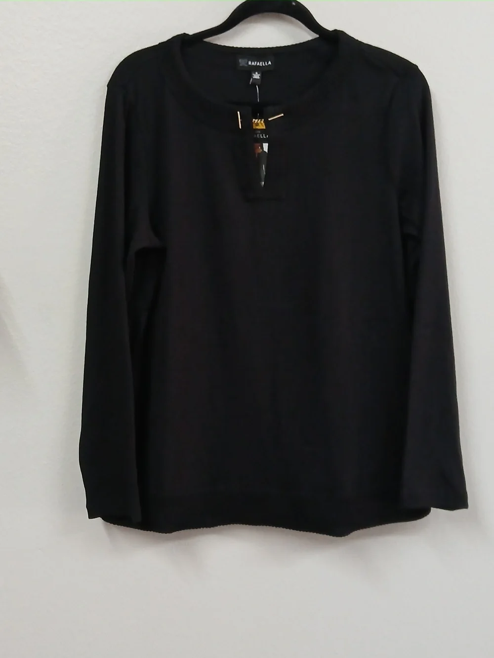NWT RAFAELLA V Neck Ribbed Black Sweater Size Medium - Picture 1 of 7